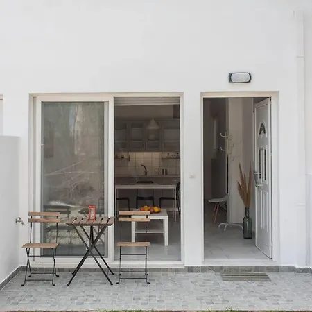 Glaros Apartment *